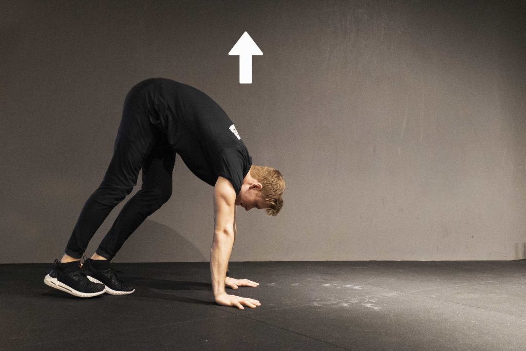 How To Do a Handstand | Trainics.se